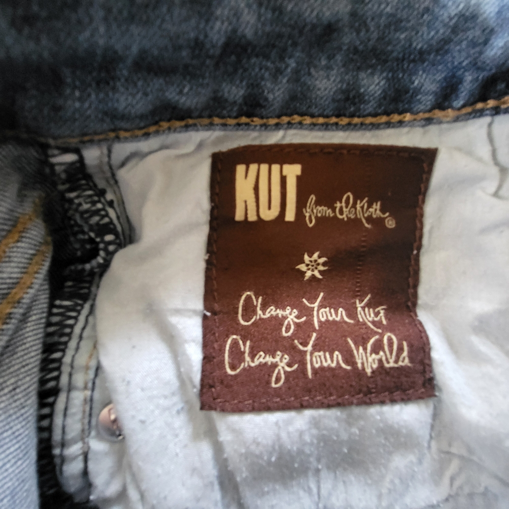 KUT From The Kloth Distressed Denim Shorts - Picture 5 of 8